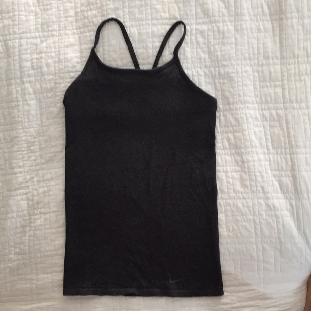 Nike top M